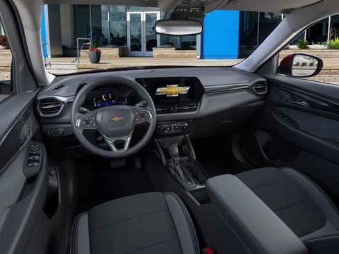 New 2026 Chevrolet TrailBlazer LT w/ Convenience Package AWD/4WD image 15