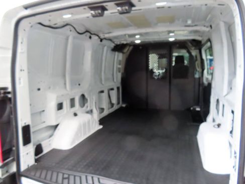 Used 2019 Ford Transit 250 130 Low Roof w/ Exterior Upgrade Package RWD image 11