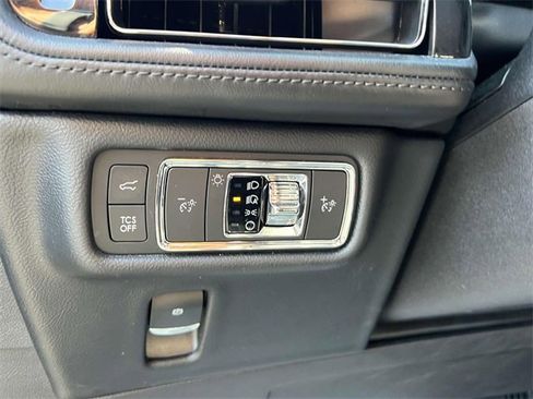 Used 2021 Lincoln Nautilus Reserve w/ Cargo Utility Package image 23