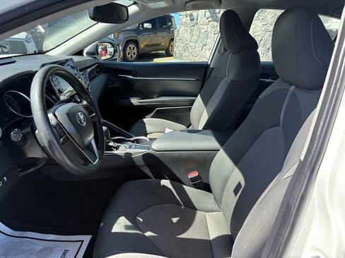Used 2022 Toyota Camry LE image 14