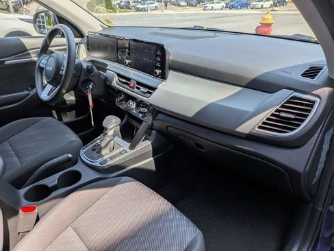 Certified 2025 Kia Seltos LX AWD/4WD image 23