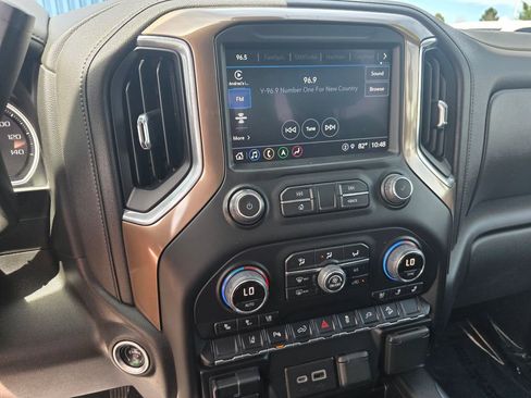 Used 2022 Chevrolet Silverado 3500 High Country w/ Technology Package AWD/4WD image 12