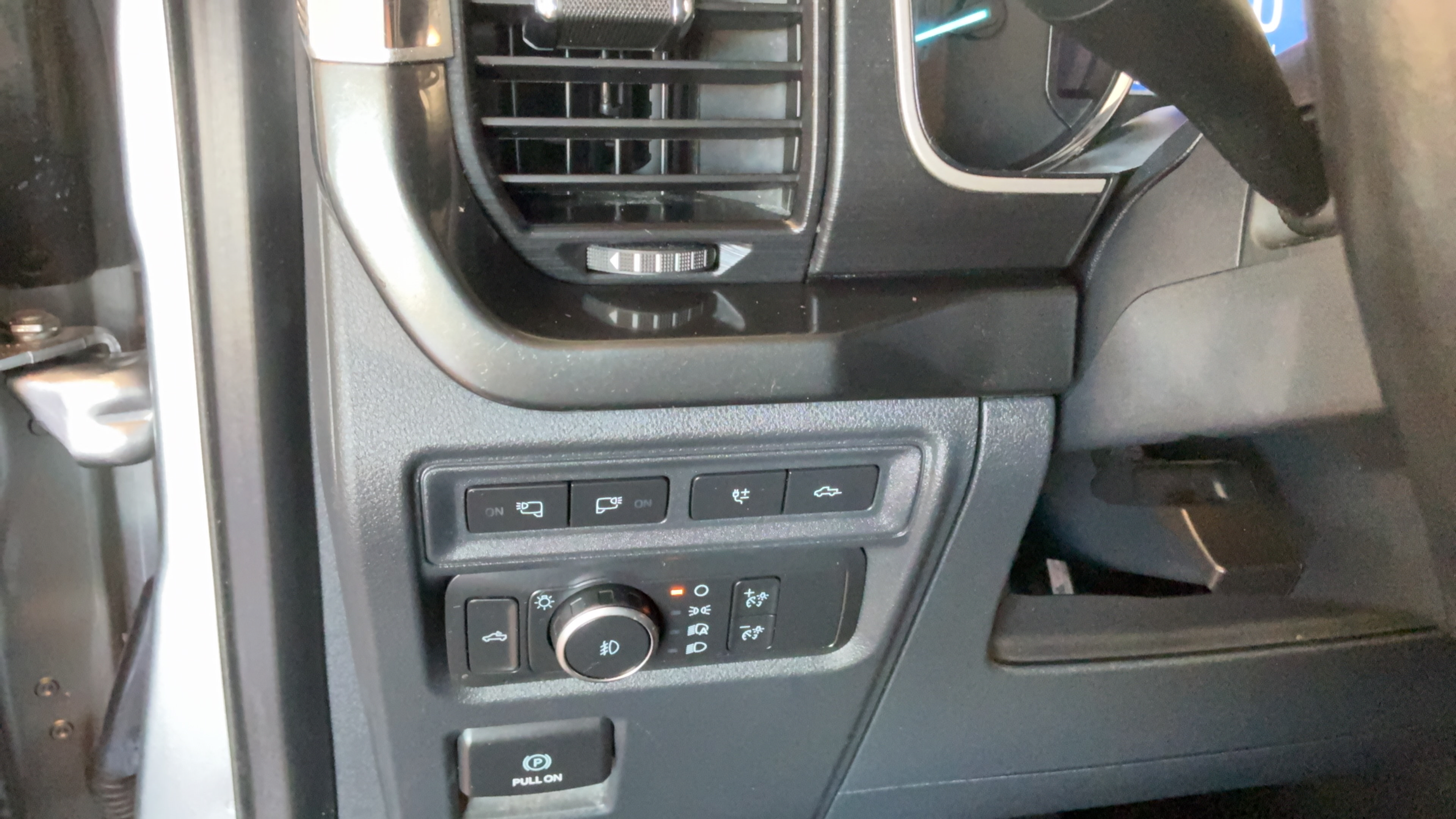 Used 2021 Ford F150 XLT w/ Equipment Group 302A High AWD/4WD image 19