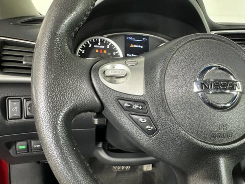 Used 2016 Nissan Sentra SV FWD image 11