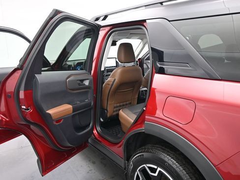 Certified 2025 Ford Bronco Sport Outer Banks w/ Outer Banks Tech Package+ AWD/4WD image 19