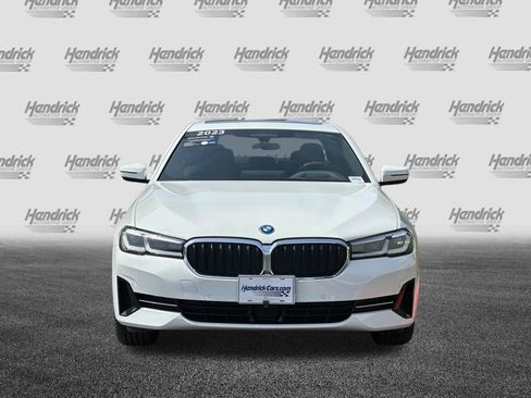 Used 2023 BMW 530e w/ Premium Package image 10