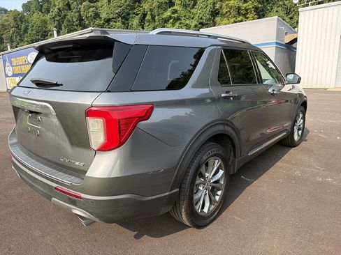 Used 2023 Ford Explorer Limited w/ Equipment Group 301A AWD/4WD image 6