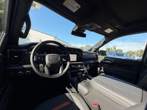 New 2026 GMC Sierra 1500 AT4 w/ AT4 Preferred Package AWD/4WD image 17