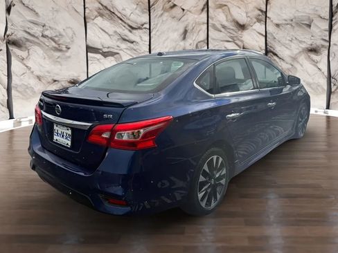 Used 2019 Nissan Sentra SR image 3