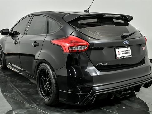 Used 2018 Ford Focus ST FWD image 7