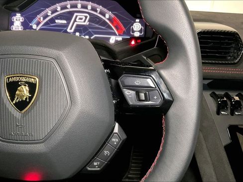 Used 2024 Lamborghini Huracan Tecnica image 24
