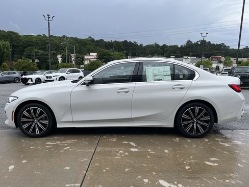 Used 2026 BMW 330i Sedan w/ Premium Package RWD image 5