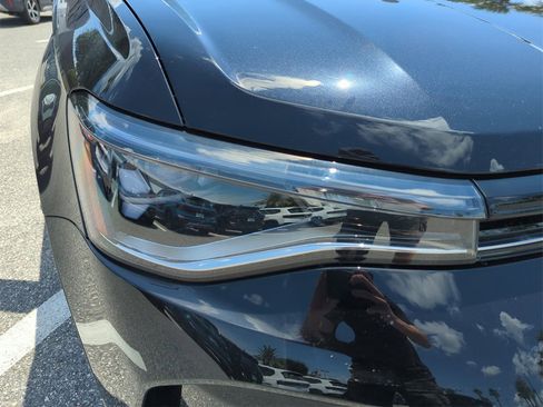 New 2025 Volkswagen Taos S image 13