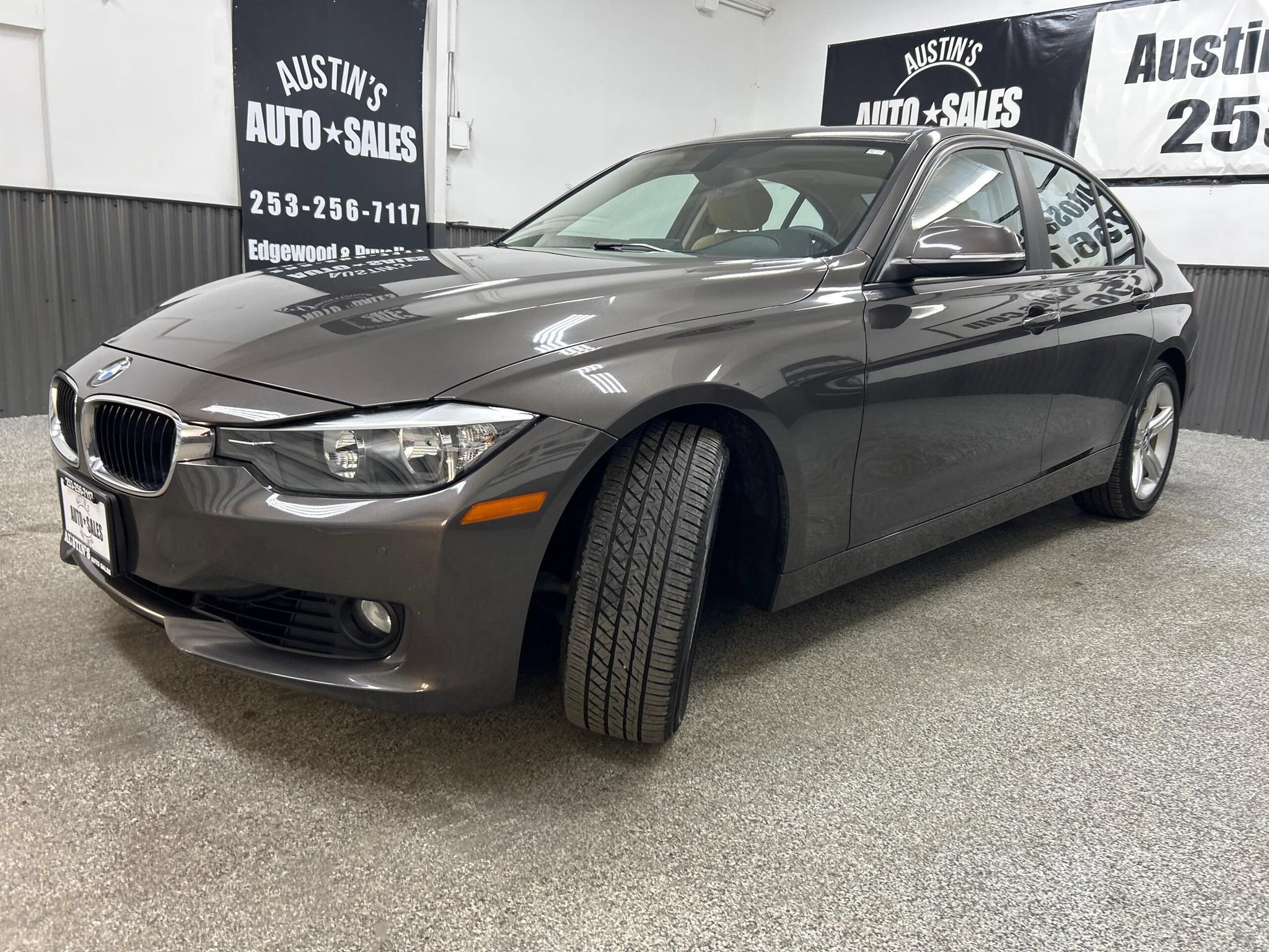 Used 2014 BMW 328i Sedan RWD image 3