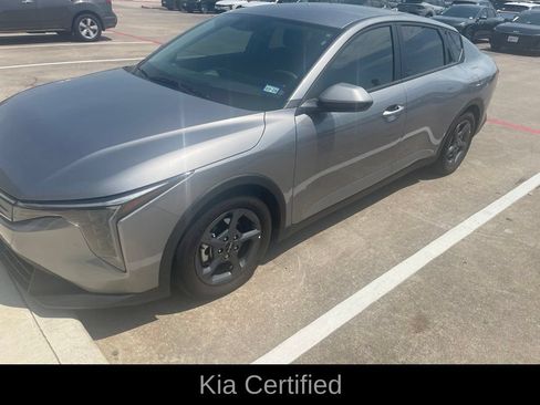 Certified 2026 Kia K4 FWD image 1