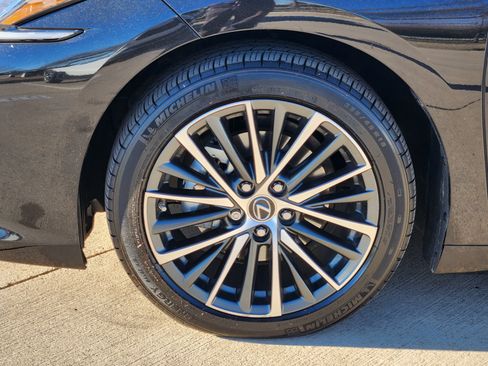 Used 2023 Lexus ES 350 350 Premium Package image 10