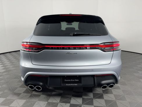 Certified 2026 Porsche Macan AWD/4WD image 10