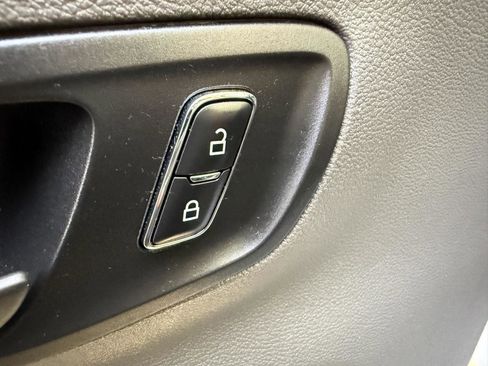 Used 2024 Ford Transit 350 XLT image 23