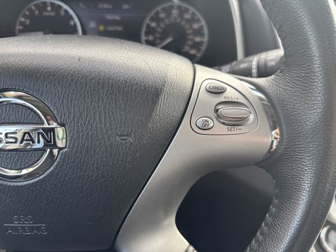 Used 2018 Nissan Murano SV FWD image 15