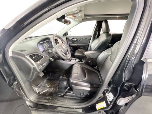 Used 2022 Jeep Cherokee Limited image 20