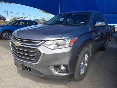 Used 2020 Chevrolet Traverse LT