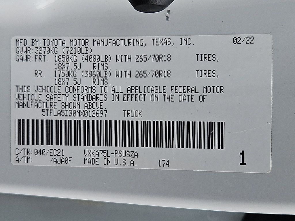 Used 2022 Toyota Tundra SR5 w/ SR5 Premium Package AWD/4WD image 28