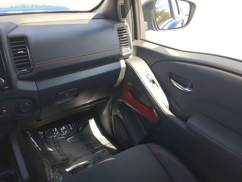 Certified 2024 Nissan Frontier Pro-X image 17