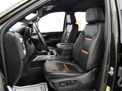 Used 2022 GMC Sierra 2500 AT4 w/ AT4 Preferred Package AWD/4WD image 10