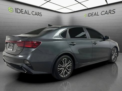 Used 2024 Kia Forte GT-Line w/ GT-Line Premium Package FWD image 5