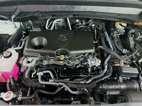 Used 2024 Toyota Grand Highlander XLE image 32