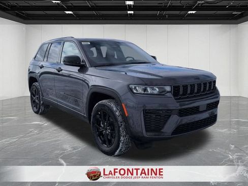New 2026 Jeep Grand Cherokee Altitude AWD/4WD image 7