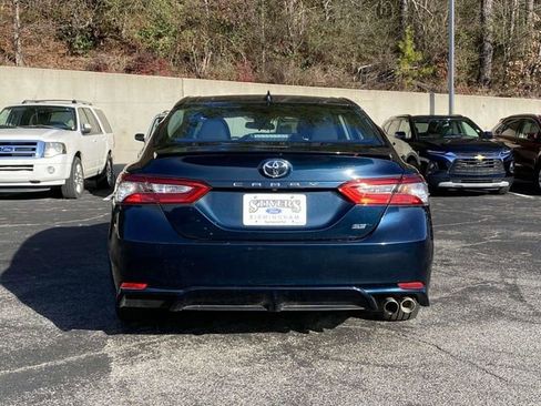 Used 2019 Toyota Camry SE image 5