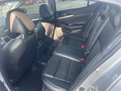 Used 2021 Nissan Maxima 3.5 SV w/ Floor Mat Group image 13
