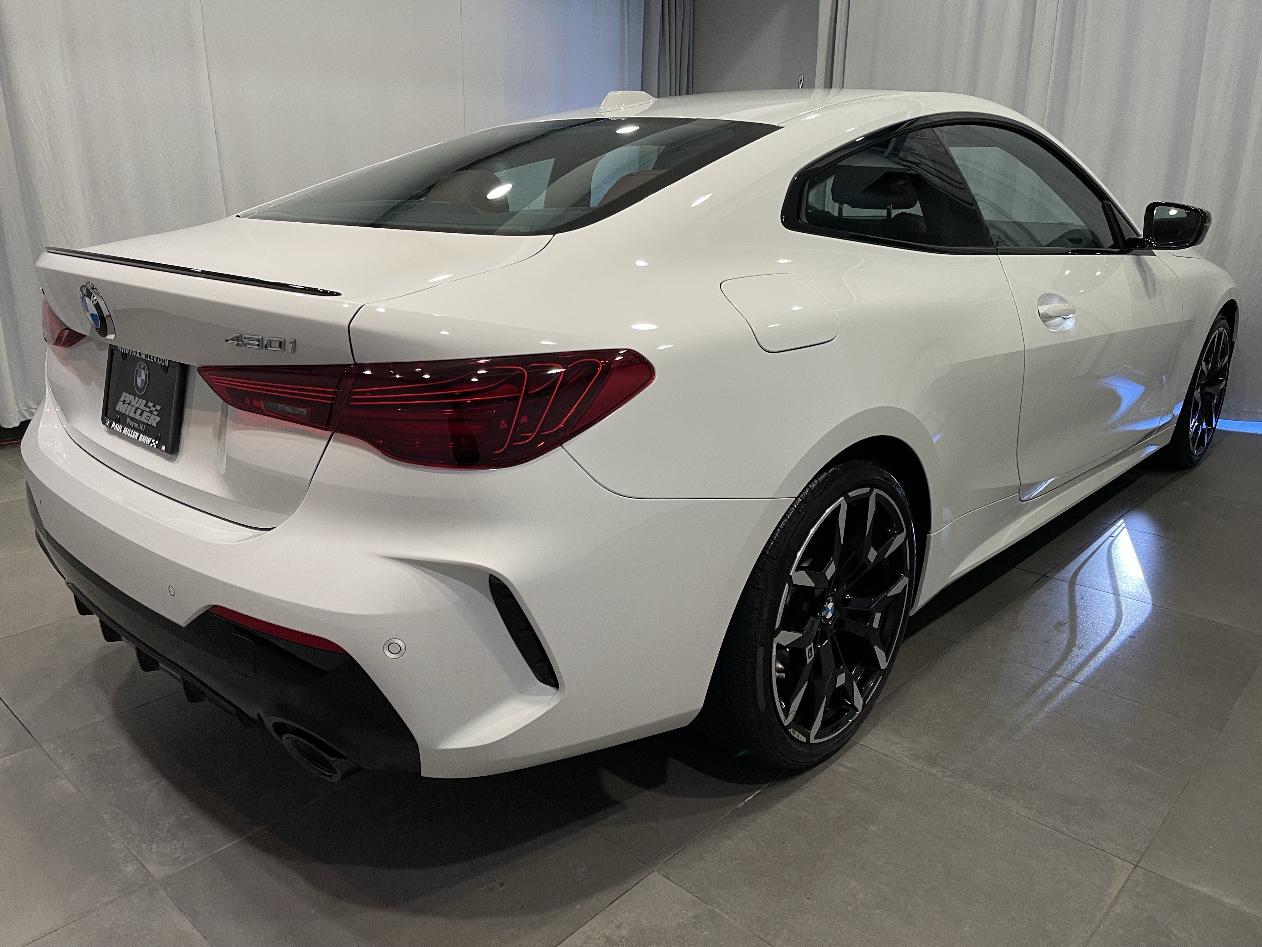 Used 2026 BMW 430i xDrive Coupe w/ M Sport Package AWD/4WD image 6