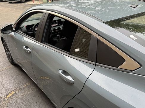 New 2026 Nissan Sentra SV w/ Floor Mat Package FWD image 17