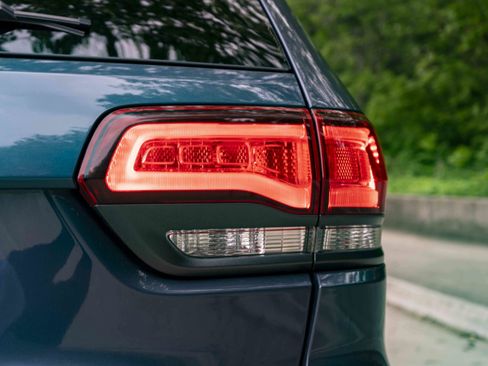 Used 2020 Jeep Grand Cherokee Limited X image 13