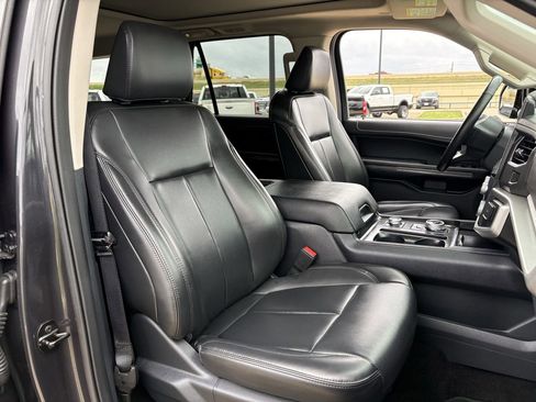Certified 2022 Ford Expedition XLT image 29