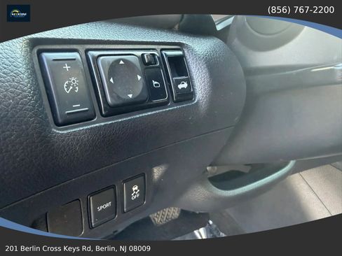 Used 2019 Nissan Sentra SR FWD image 27