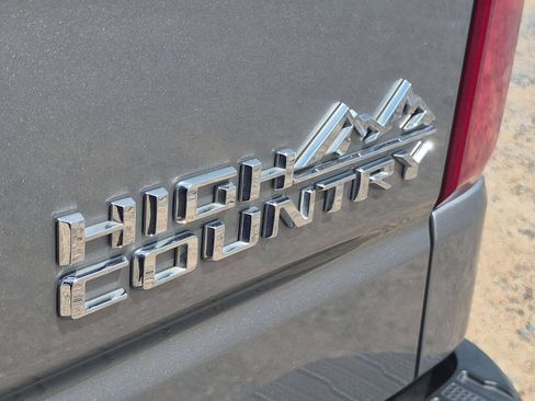 Used 2024 Chevrolet Silverado 1500 High Country w/ Z71 Off-Road Package AWD/4WD image 34