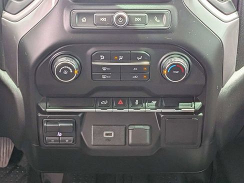 Used 2020 Chevrolet Silverado 2500 Custom w/ Custom Value Package RWD image 19