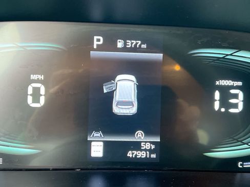 Certified 2024 Kia Soul LX w/ Option Group 015 FWD image 15