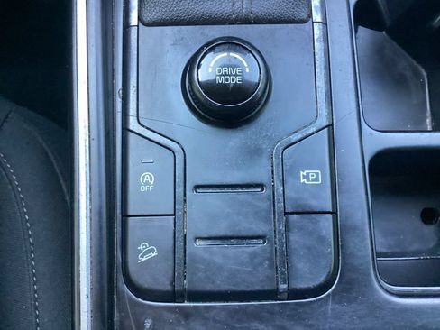 Used 2022 Kia Sorento LX FWD image 68
