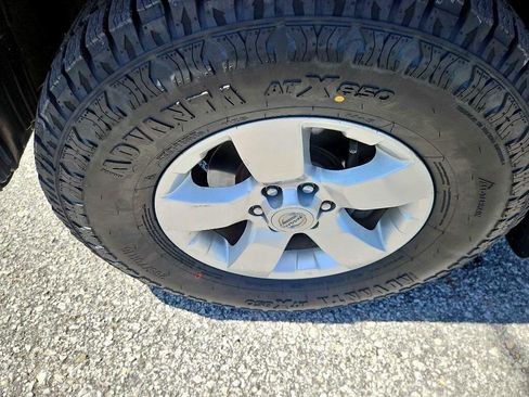 Used 2012 Nissan Xterra S image 36