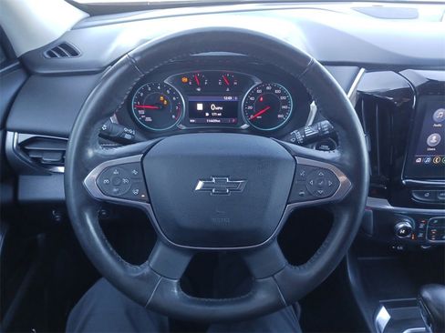 Used 2021 Chevrolet Traverse RS image 17