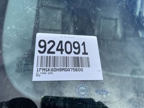 Used 2021 Ford Explorer XLT w/ Equipment Group 202A image 11