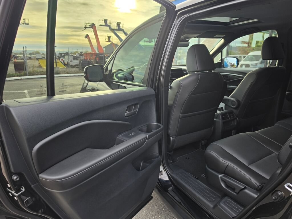 Certified 2023 Honda Passport EX-L image 15