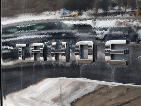 Used 2018 Chevrolet Tahoe LT image 31