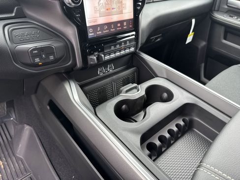 New 2026 RAM 2500 Big Horn AWD/4WD image 39
