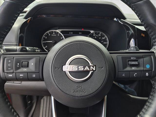 Used 2022 Nissan Pathfinder SL FWD image 12