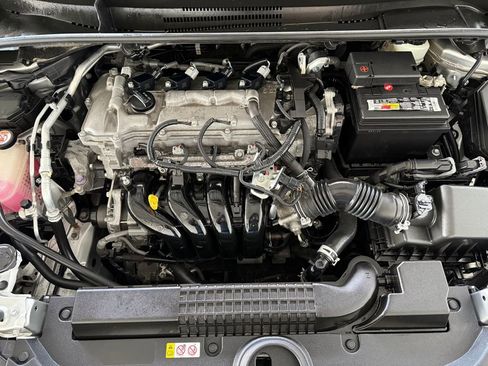 Used 2020 Toyota Corolla LE image 13